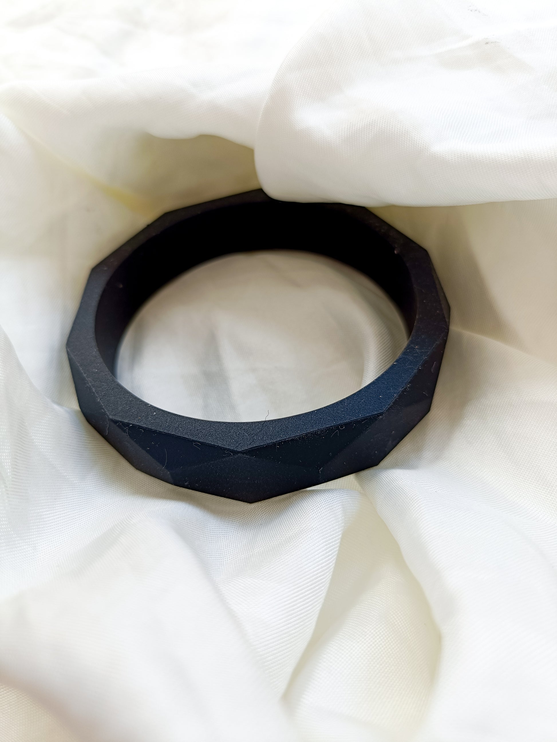 black silicone teether bracelet blossy mama