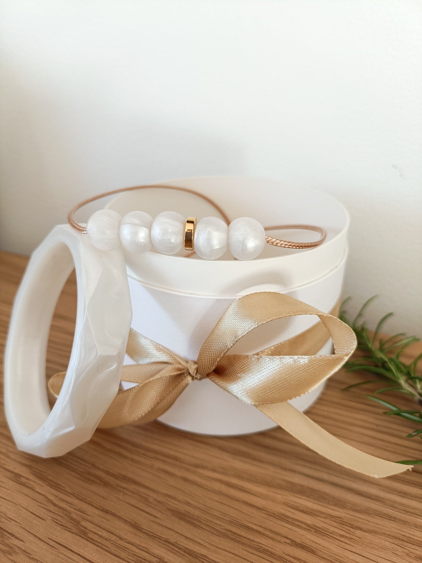 Pearl Breastfeeding and teething Giftset