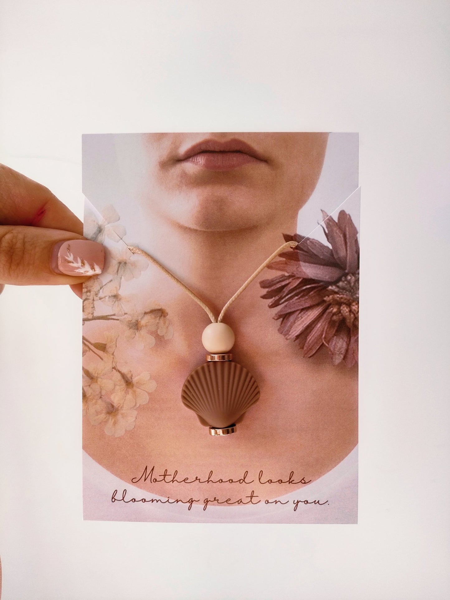 Bloomshell Pendant - Bennie Blooms Breastfeeding, Teething and Fiddle Jewellery at its finest.