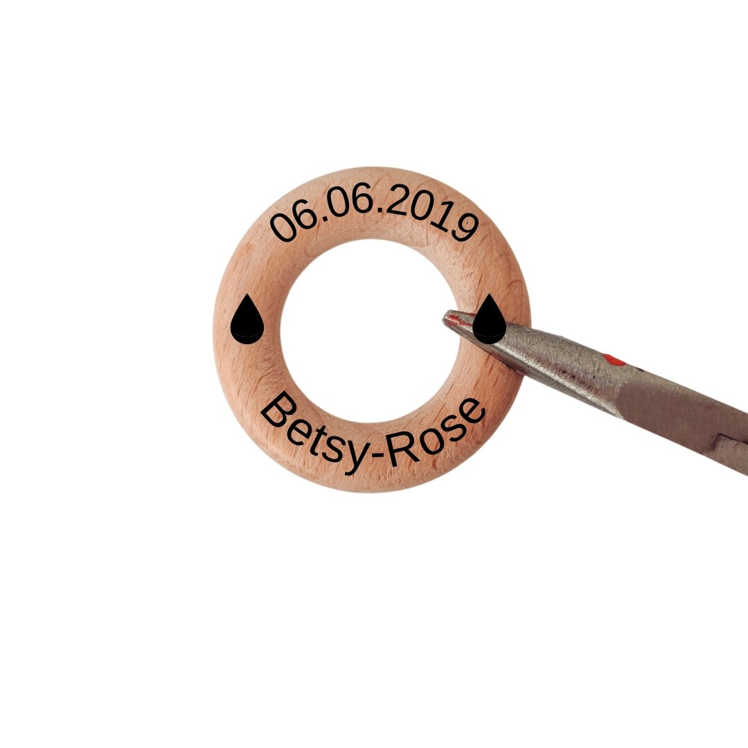 Cream Pendant ring example -Blossy Breastfeeding, Teething and Fiddle Jewellery at its finest.