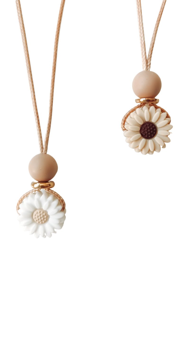 Dainty Daisy Pendant in cream and white