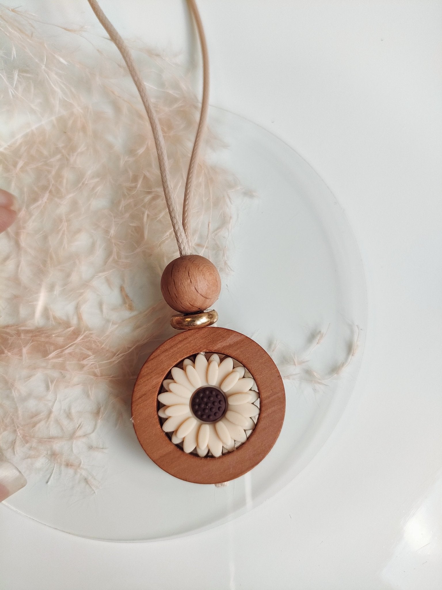 Halo Pendant - Bennie Blooms Breastfeeding, Teething and Fiddle Jewellery at its finest.