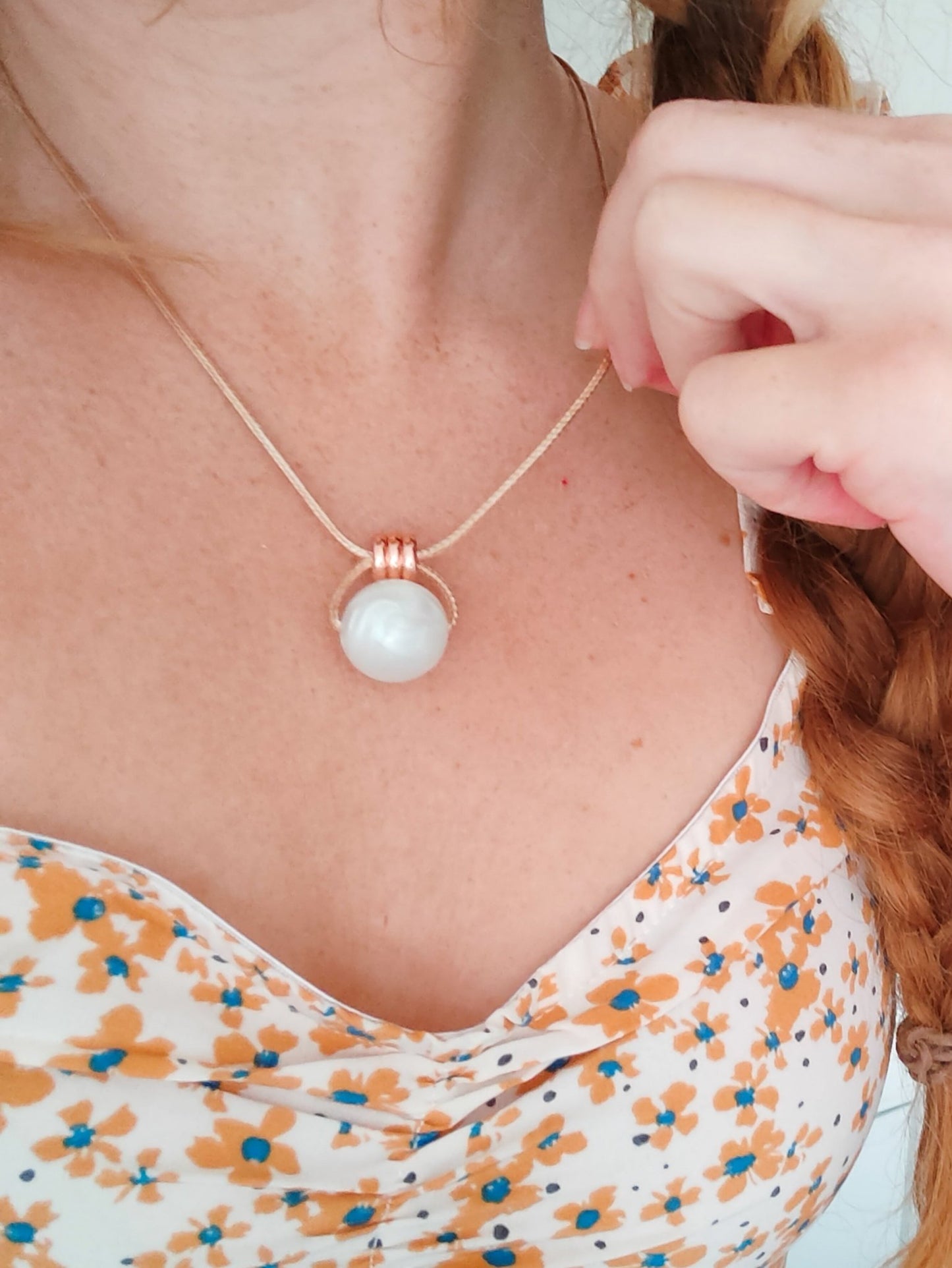 Ivory Pearl necklace worn - Blossy