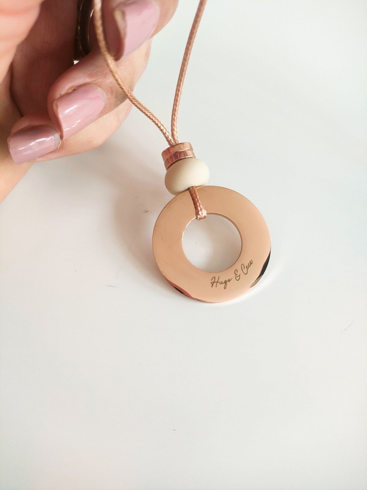 Luxe Bloom Feeding Necklace - Bennie Blooms Breastfeeding, Teething and Fiddle Jewellery at its finest.