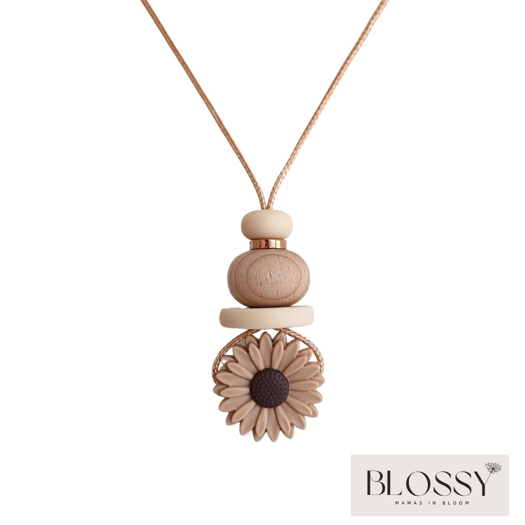 Sassy Statement Daisy Pendant - Blossy