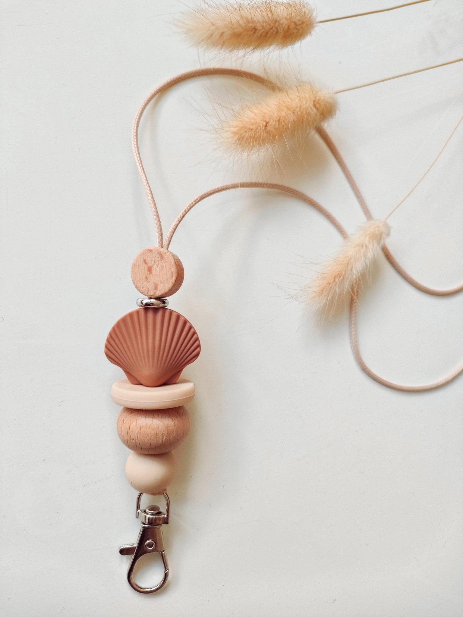 Shell Beaded Lanyard With Personalisation - Bennie Blooms Breastfeeding, Teething and Fiddle Jewellery at its finest.