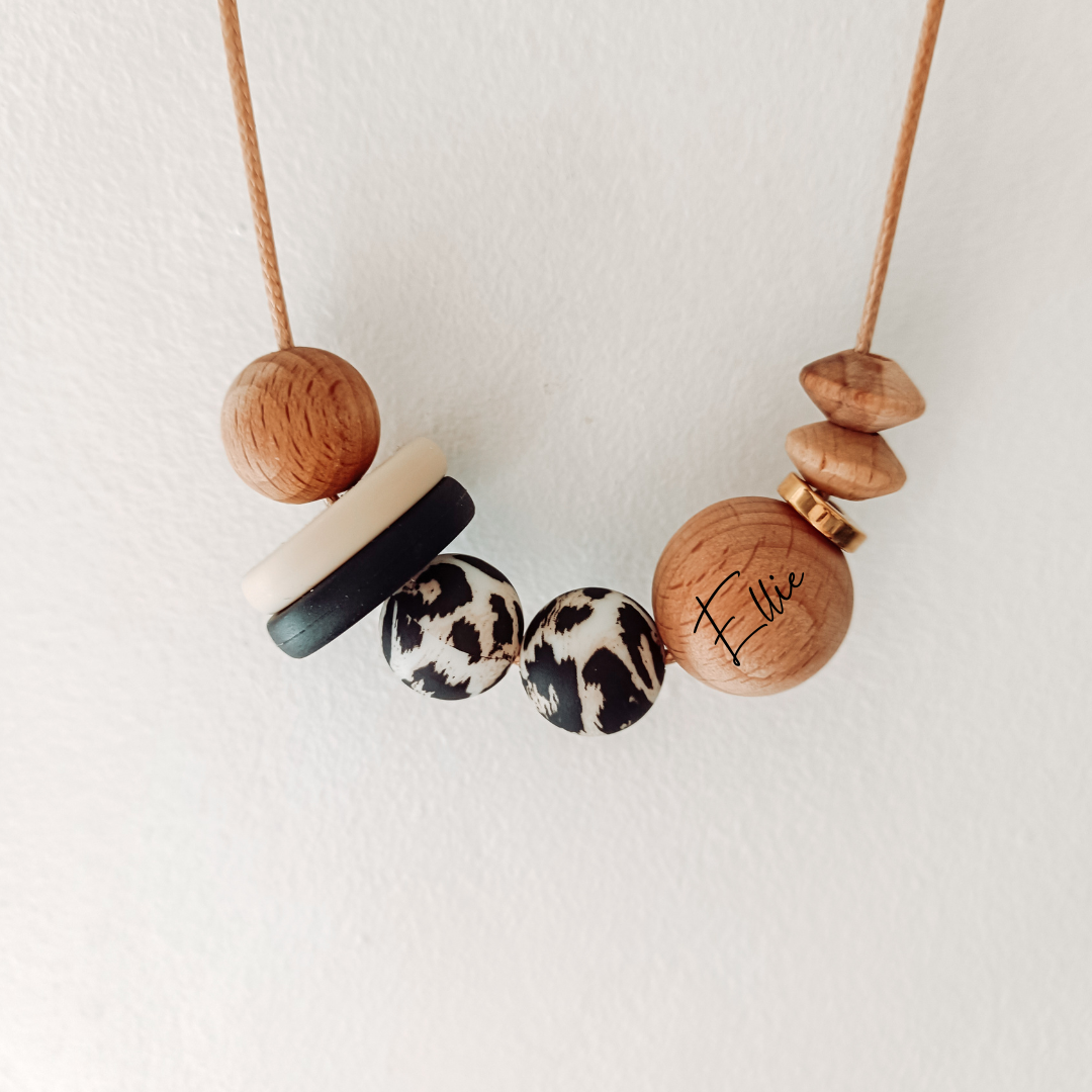 Leopard Simple Balance Necklace-Blossy