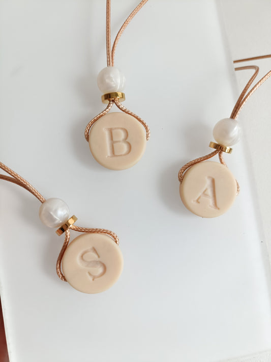 Initial Detail breastfeeding and teething necklace-Blossy