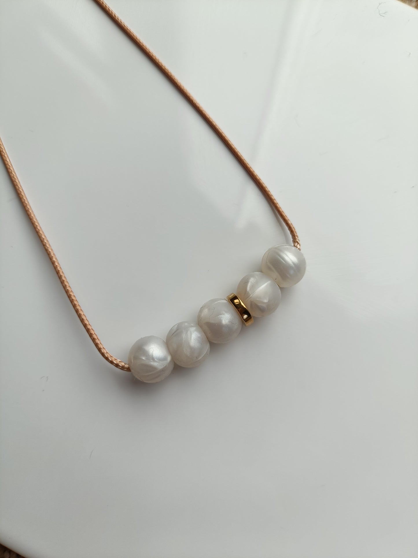 SIlicone Pearl Bar Necklace