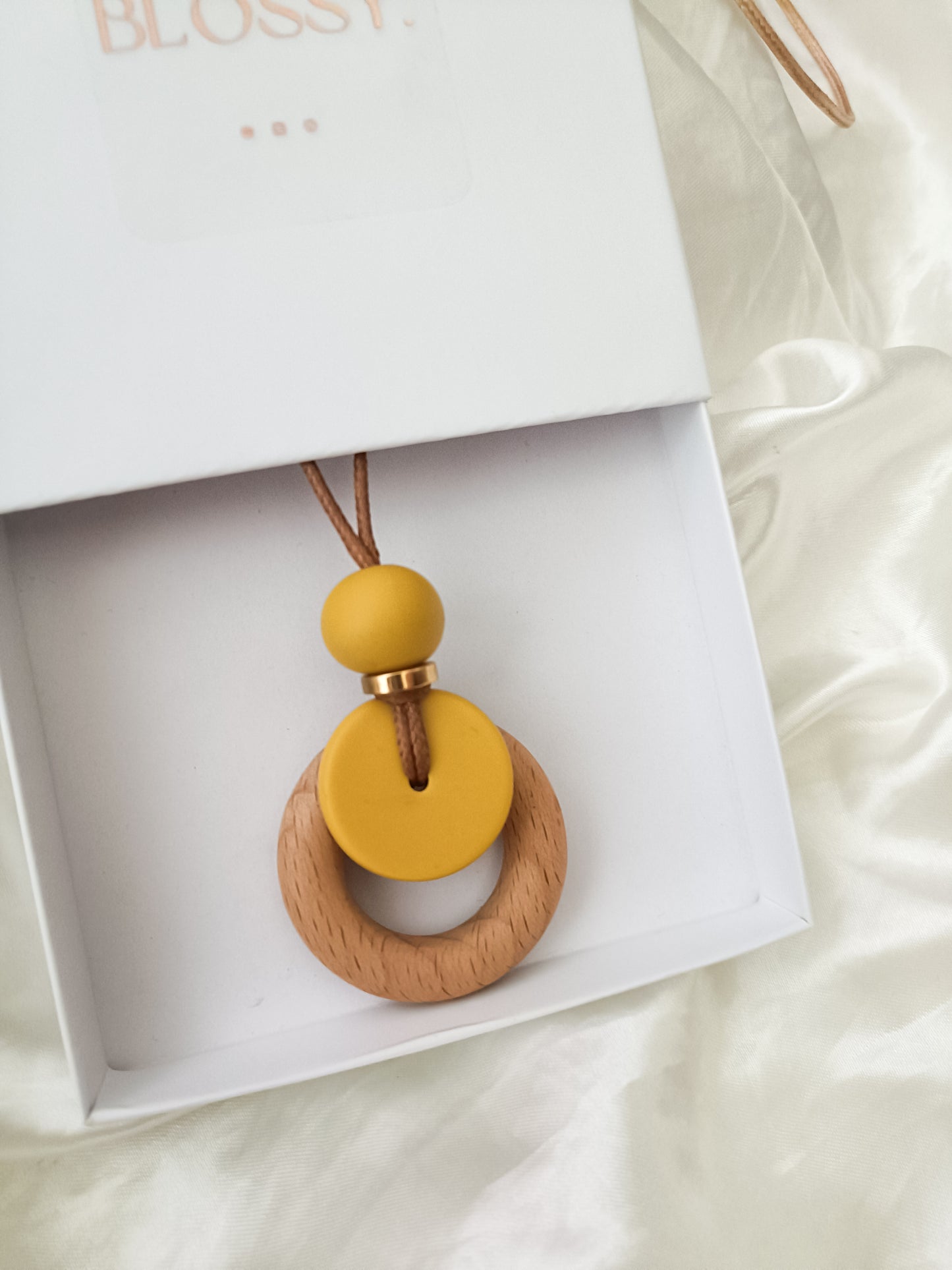 Personalised mustard Nursing and Teething Pendant