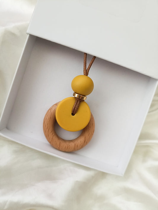 Personalised mustard Nursing and Teething Pendant