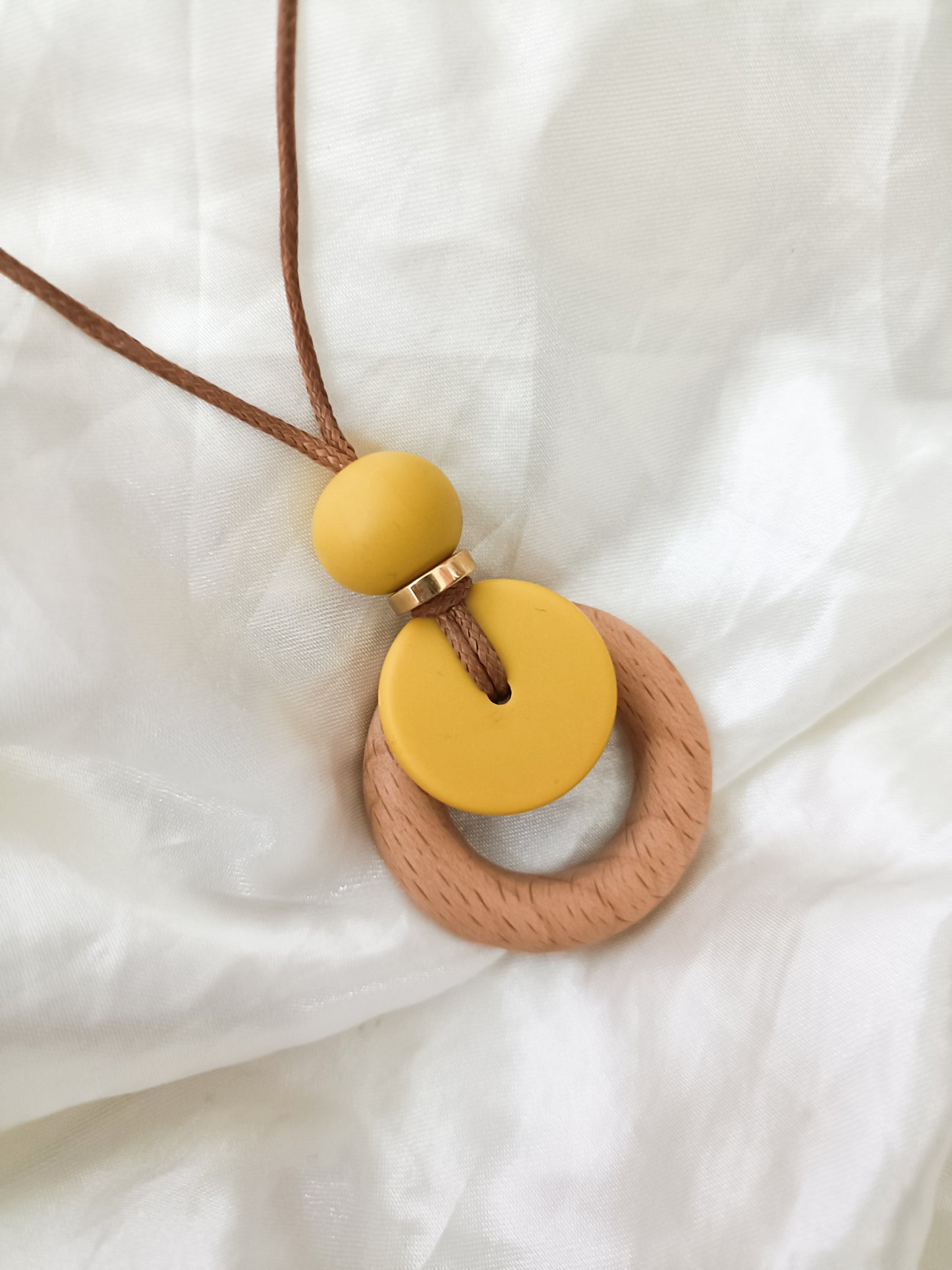 Personalised mustard Nursing and Teething Pendant