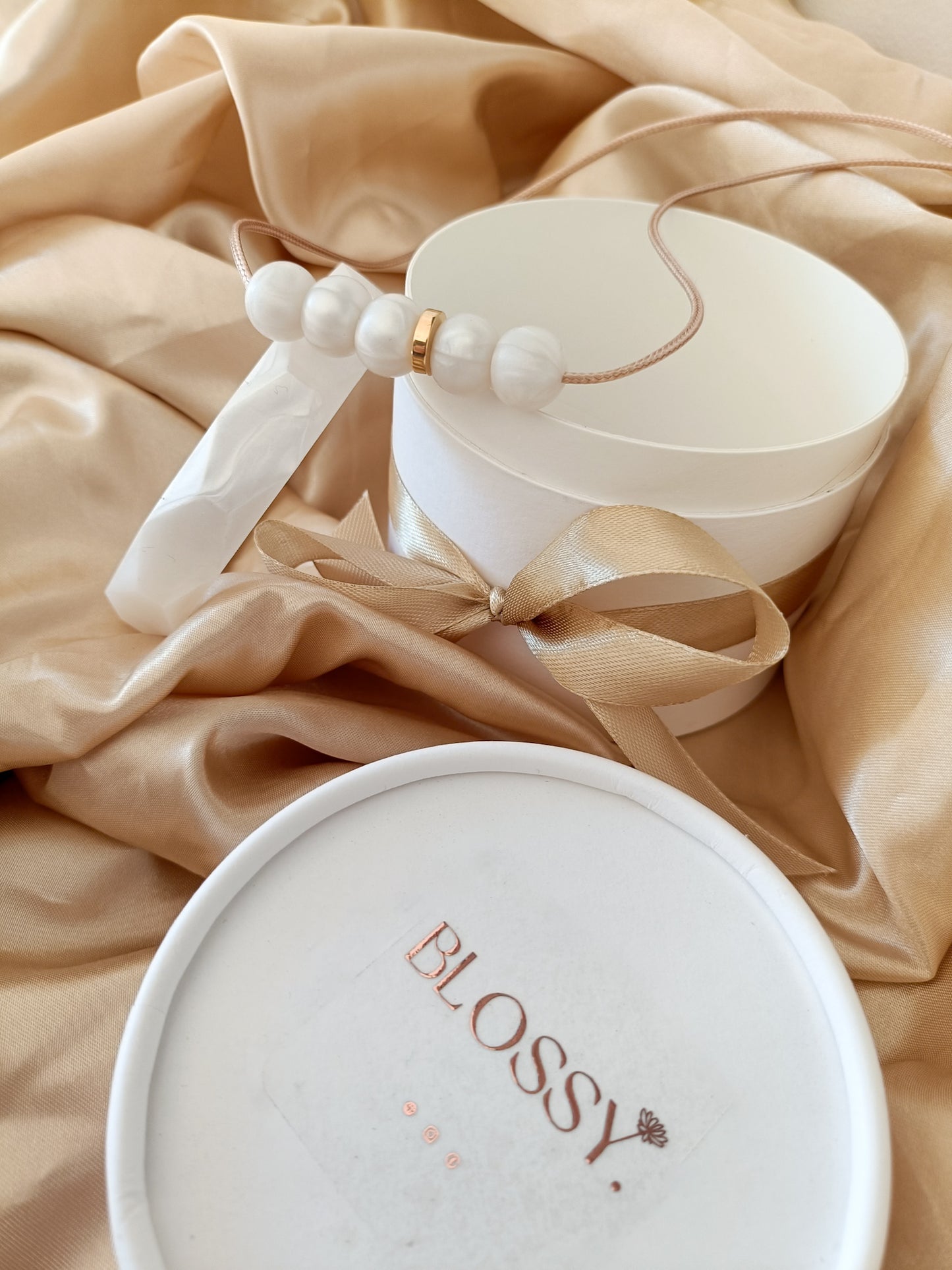 Pearl Breastfeeding and teething Giftset