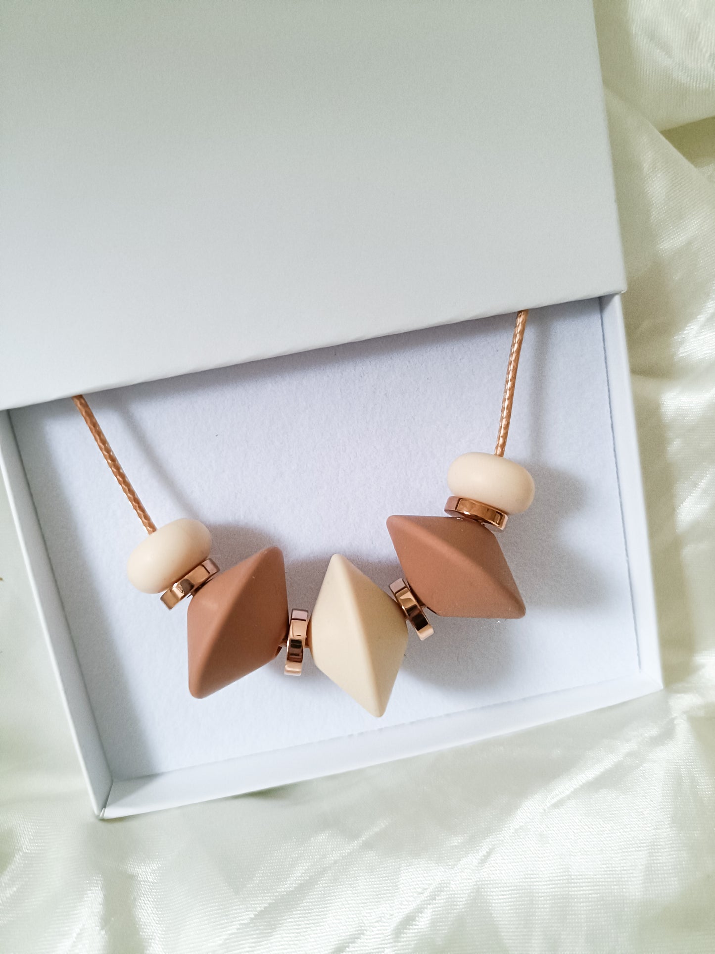 Coffee & Cream Necklace