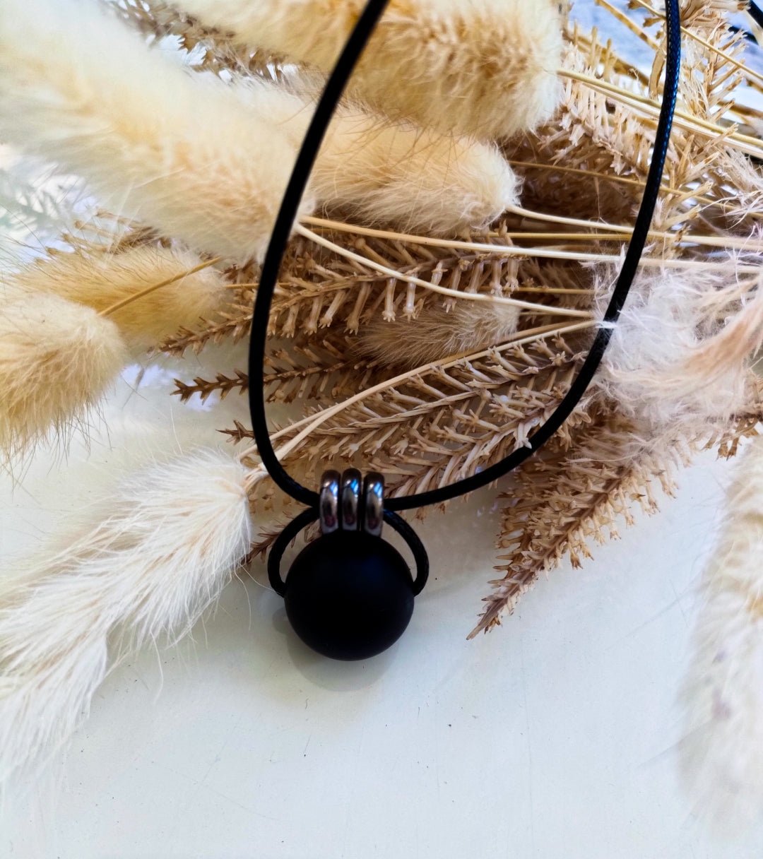 Black silicone and Gold Pendant - Bennie Blooms Breastfeeding, Teething and Fiddle Jewellery at its finest.